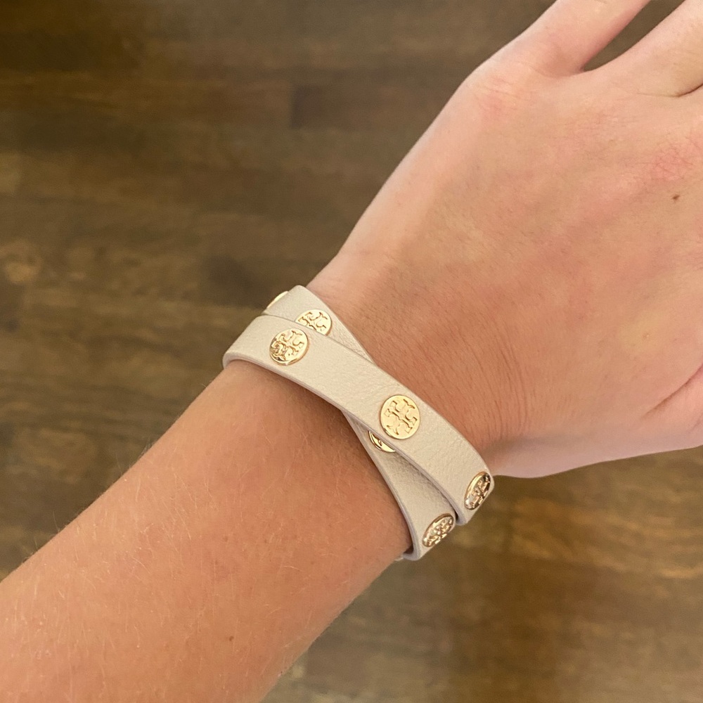Tory Burch DOUBLE-WRAP LOGO STUD BRACELET